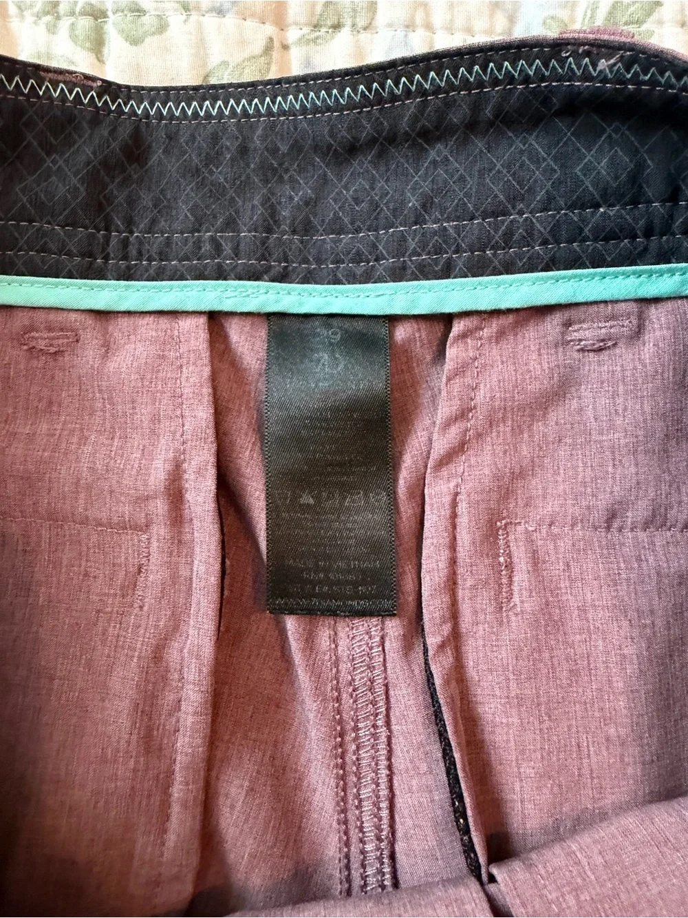 7 Diamonds Men's Velocity Performance Hybrid Shorts 4-way Stretch Berry Size 29
